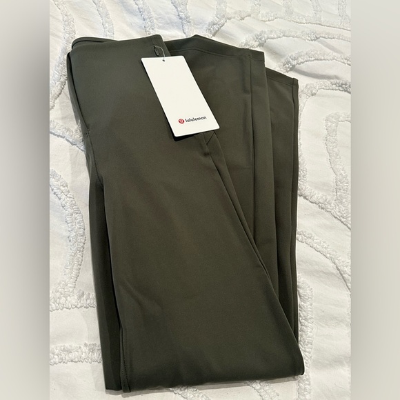 NWT Lululemon Smooth Fit Pull-on High Rise Cropped Pant in Army Green Size 2 - Picture 4 of 6